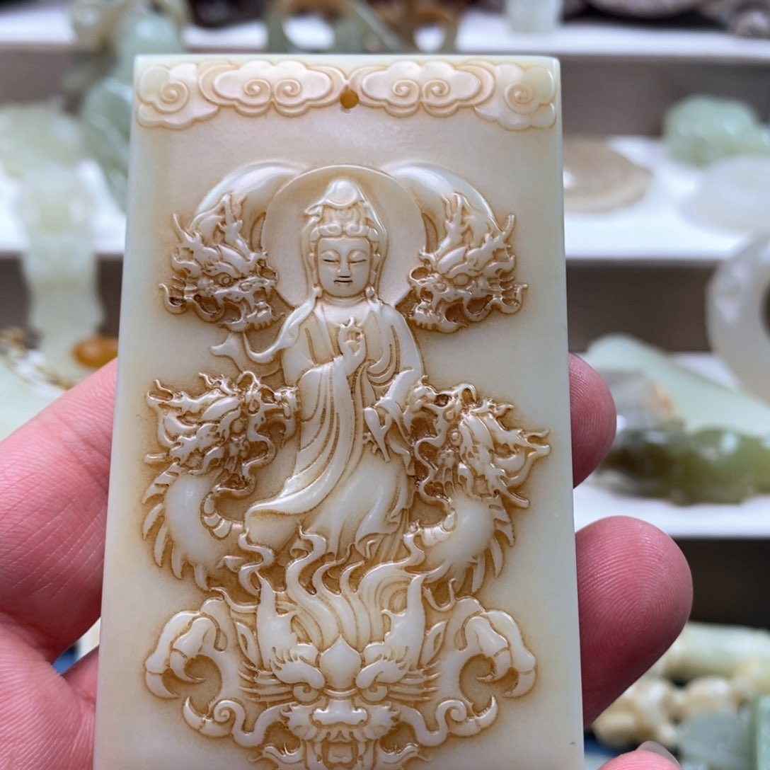 和田玉颈饰未镶嵌和*