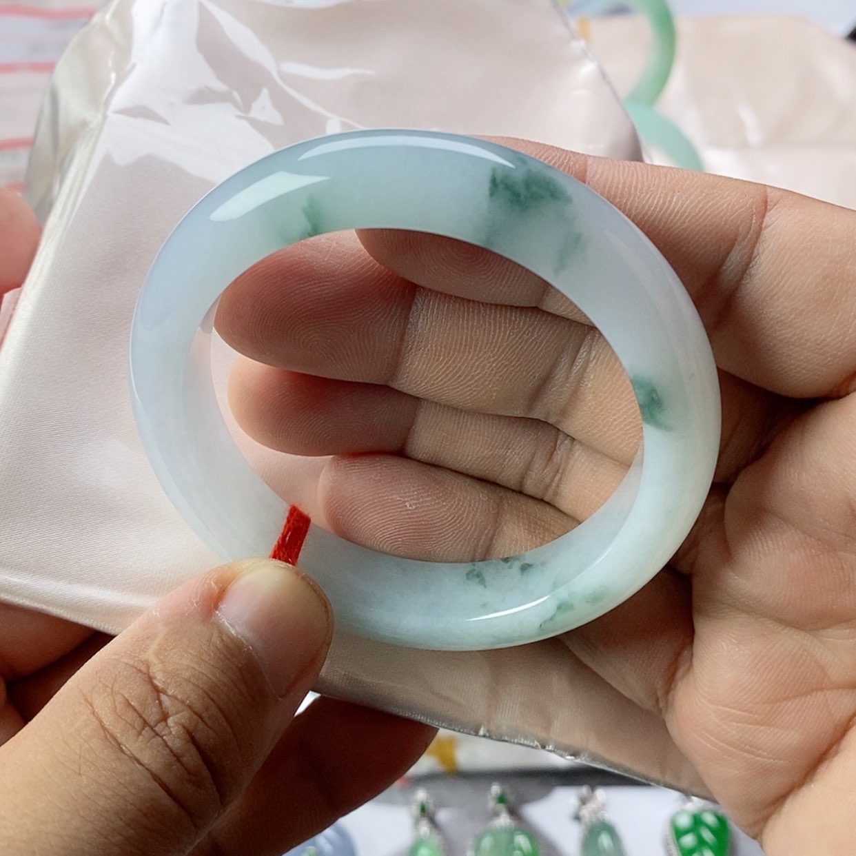 【闪购商品】未镶嵌手镯翡翠