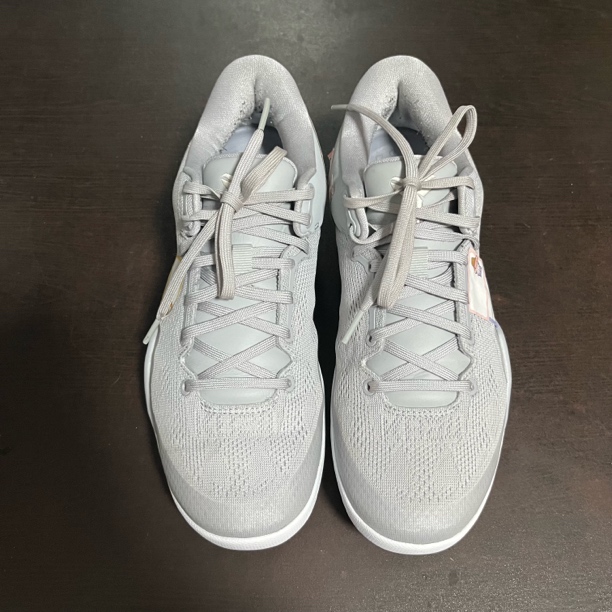 科8灰色 42.5码配原盒 正品篮球鞋