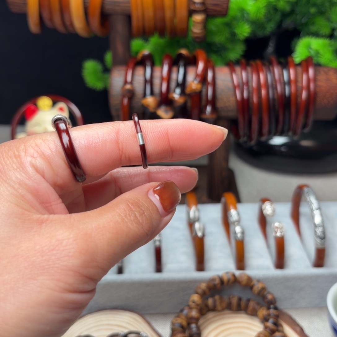 深***️木质非金属鸡血藤戒指