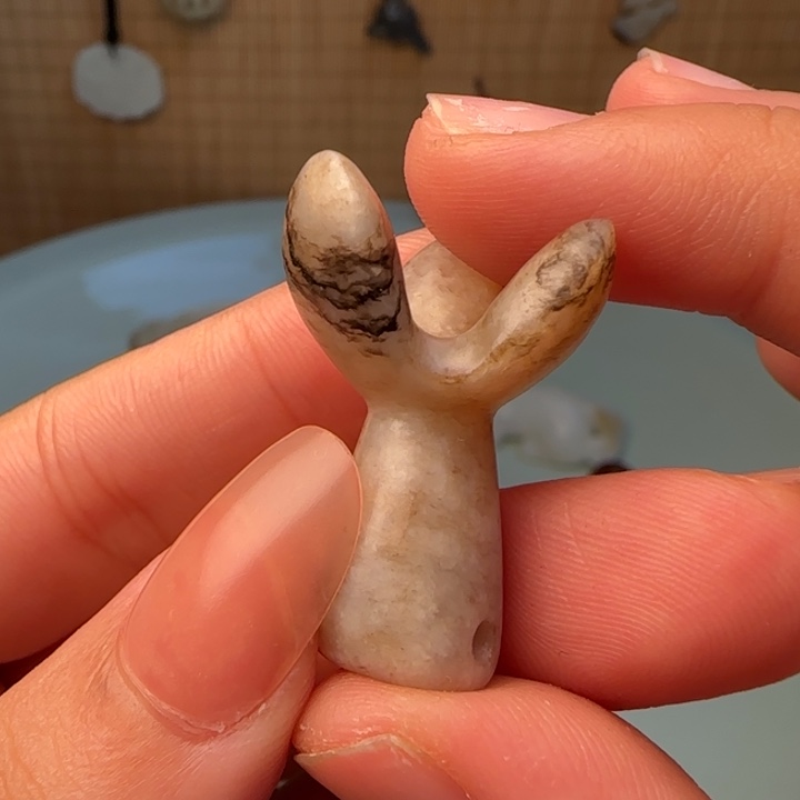 木***藏和田玉未镶嵌吊坠(不含链)