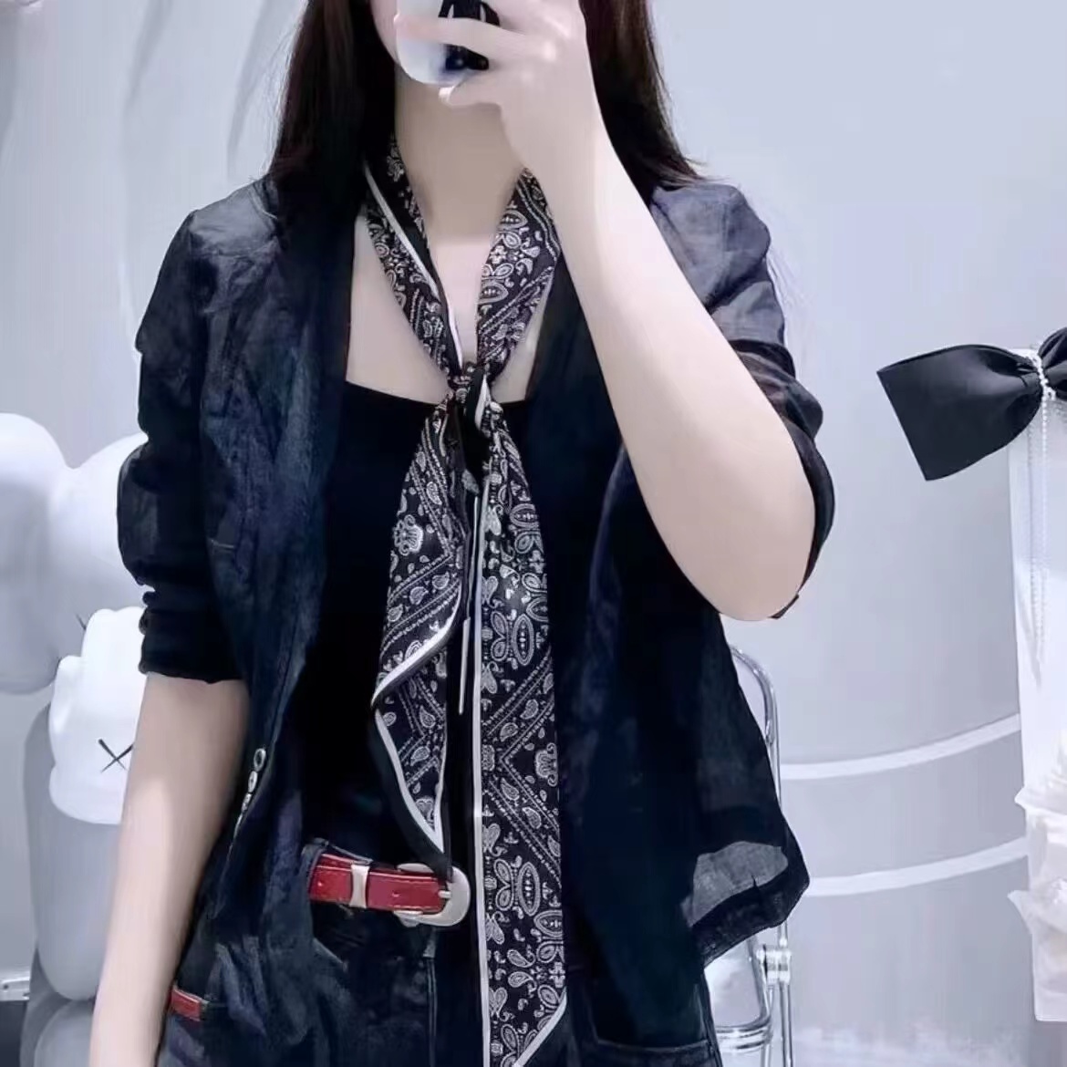 经典特价百搭黑花印花丝巾