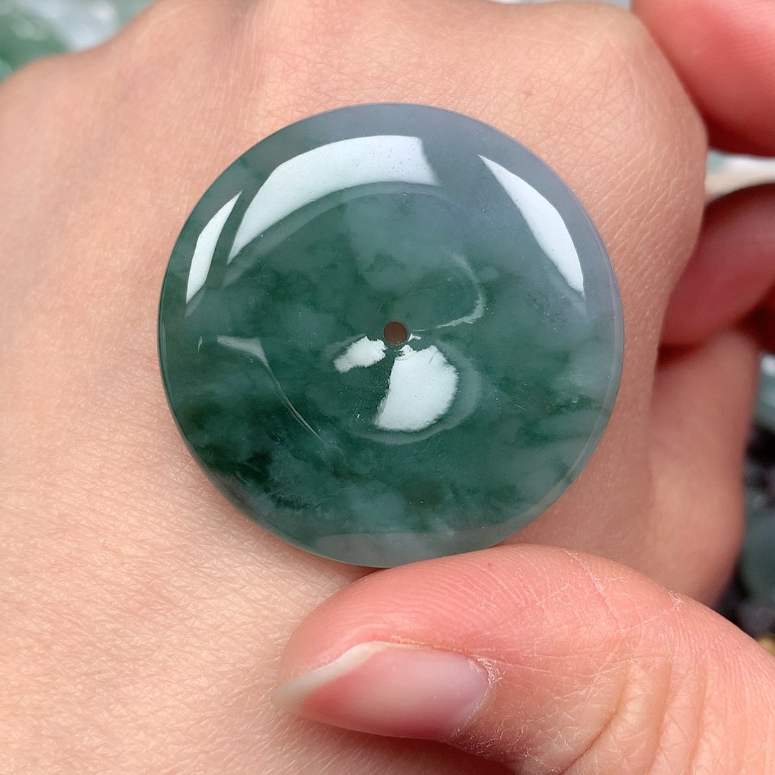 翡翠颈饰未镶嵌平安扣A