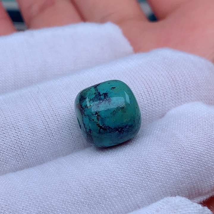 绿松石颈饰未镶嵌