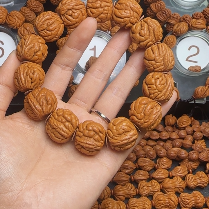 手串桃核龙纹桃核
