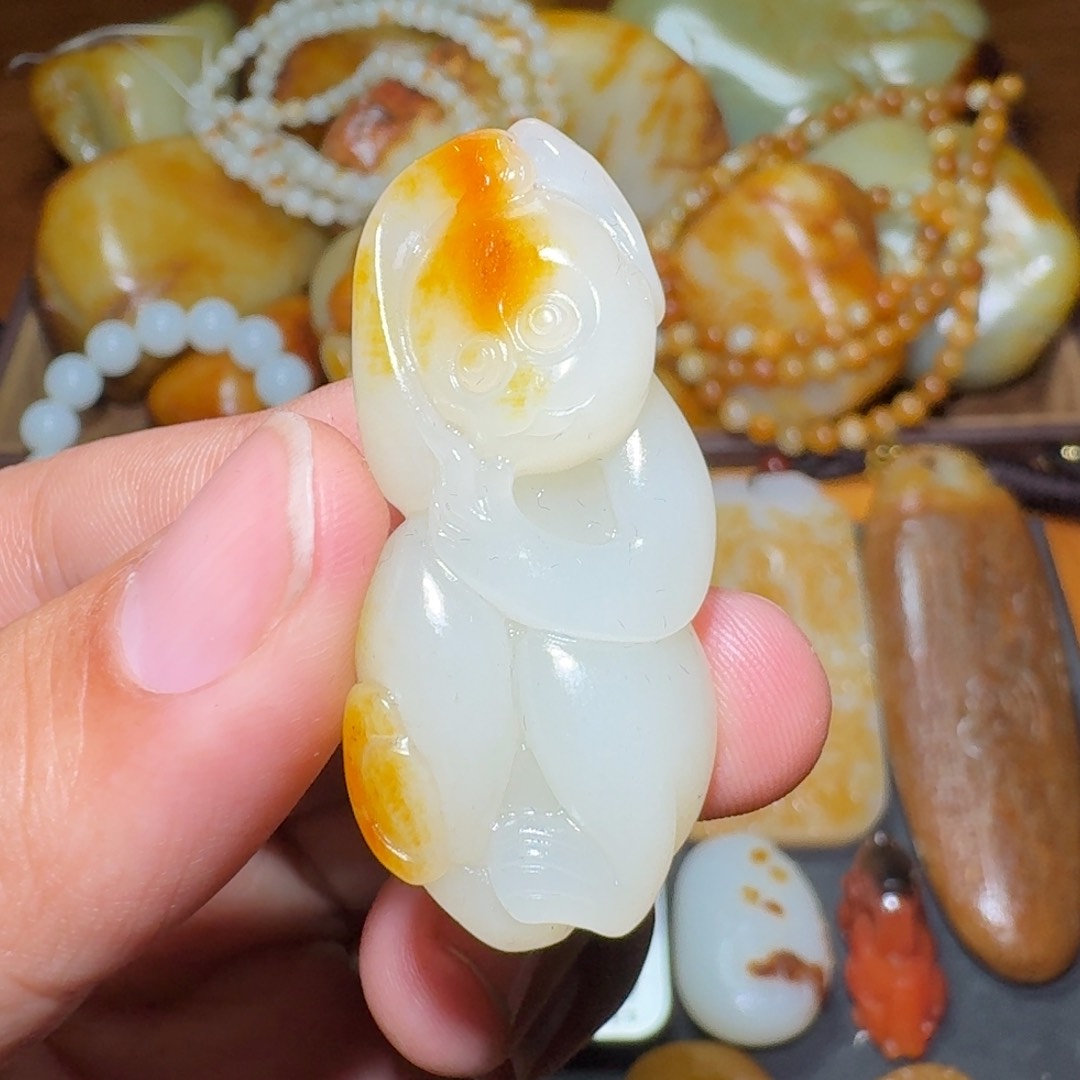 和田玉颈饰未镶嵌