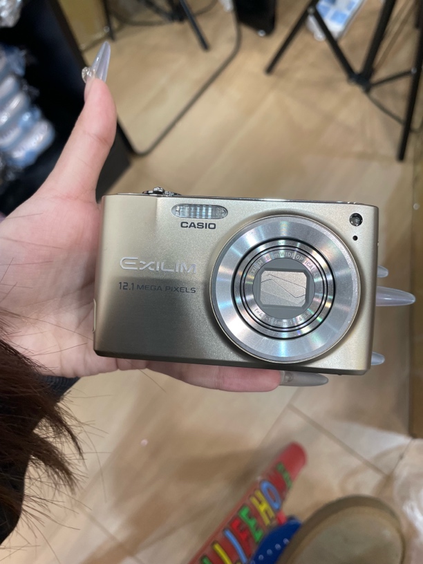 9新 Casio/卡西欧 卡西欧z400二手相机no退换