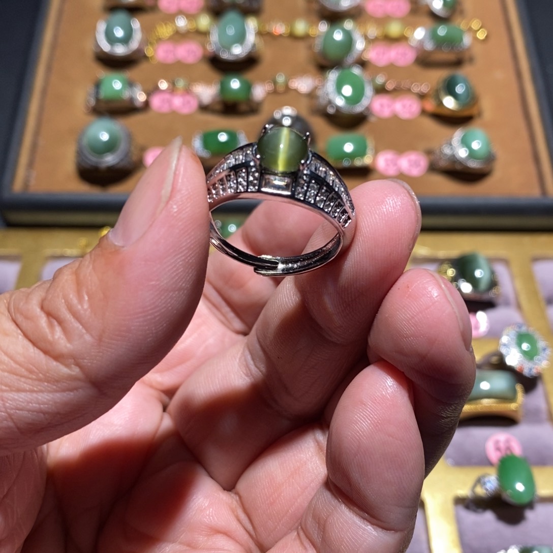 和田玉（碧玉）戒指未镶嵌表***表