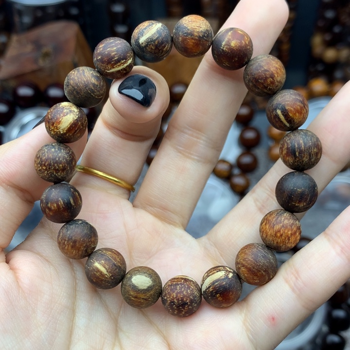 贡木印贡1.0满油小夹白