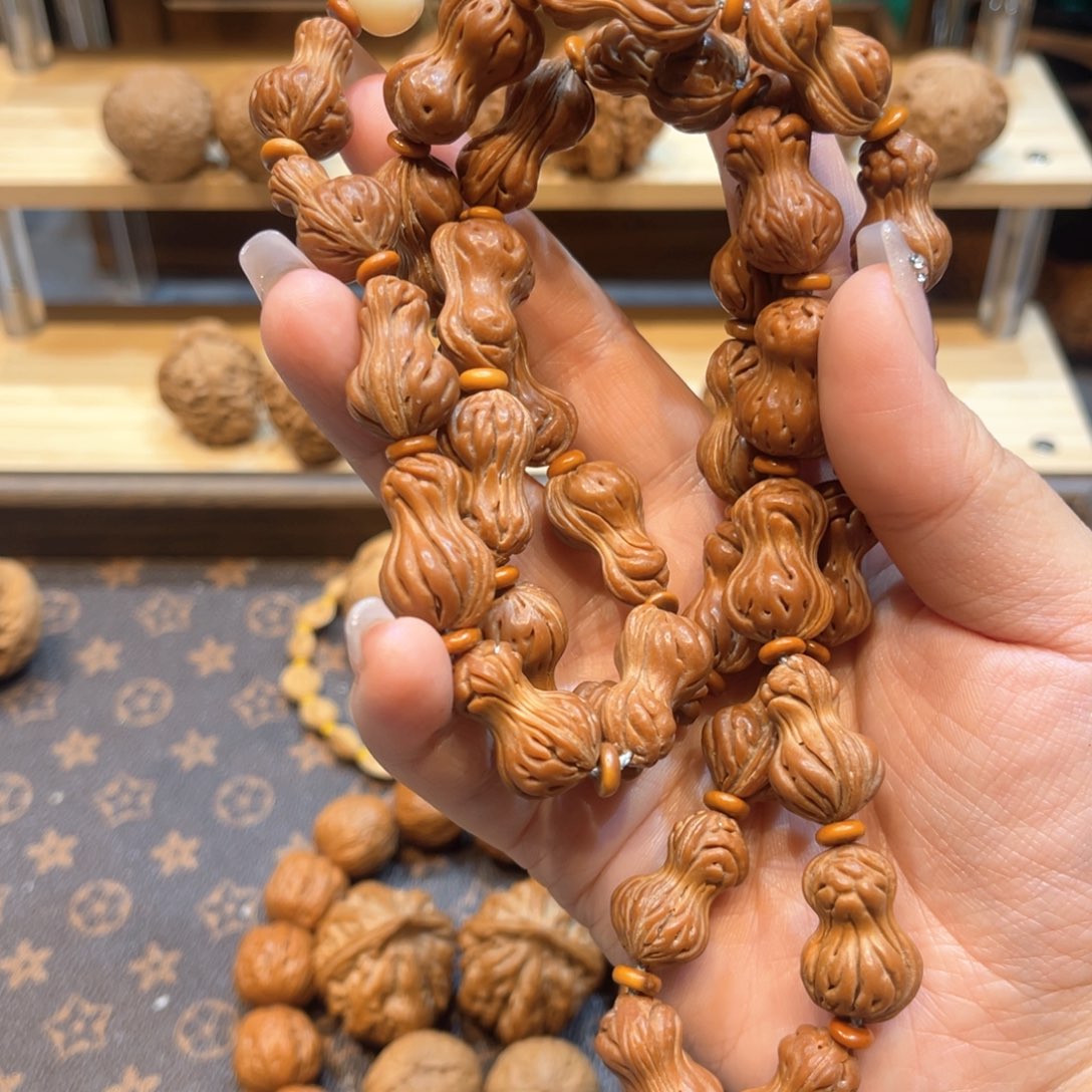 文玩核桃把件L***y桃核花生脖挂