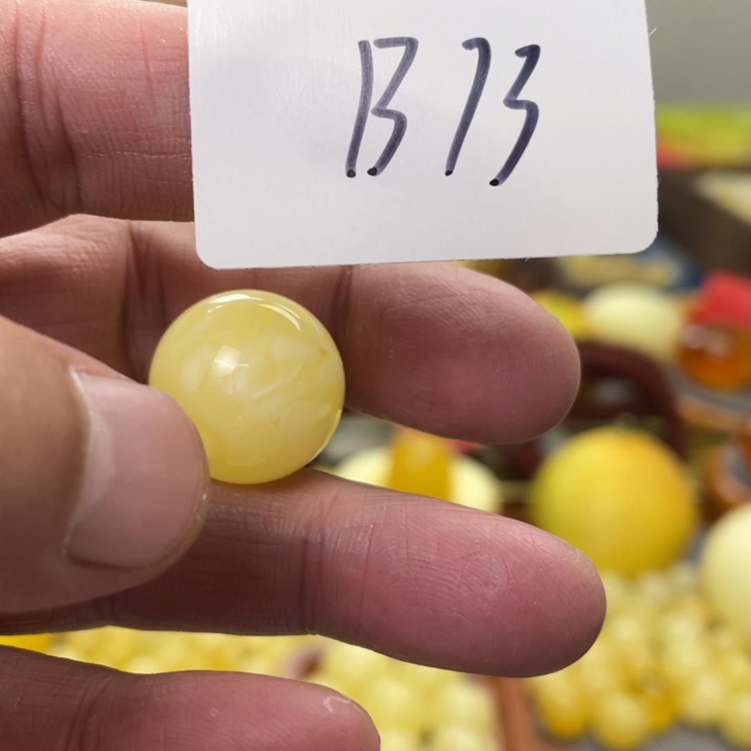 手链琥珀未镶嵌多样性发，发其中一件