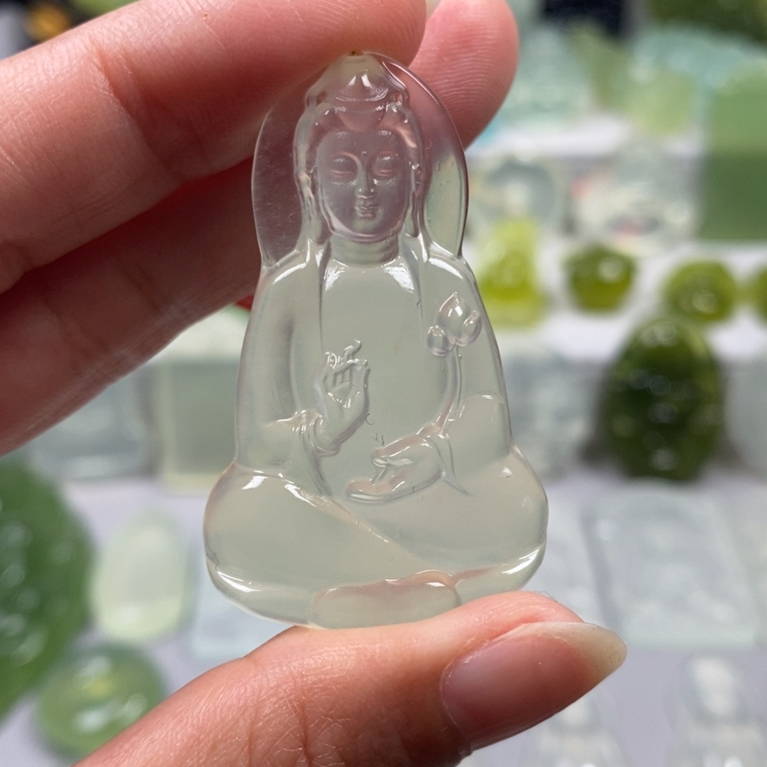 蛇纹石玉未镶嵌颈饰