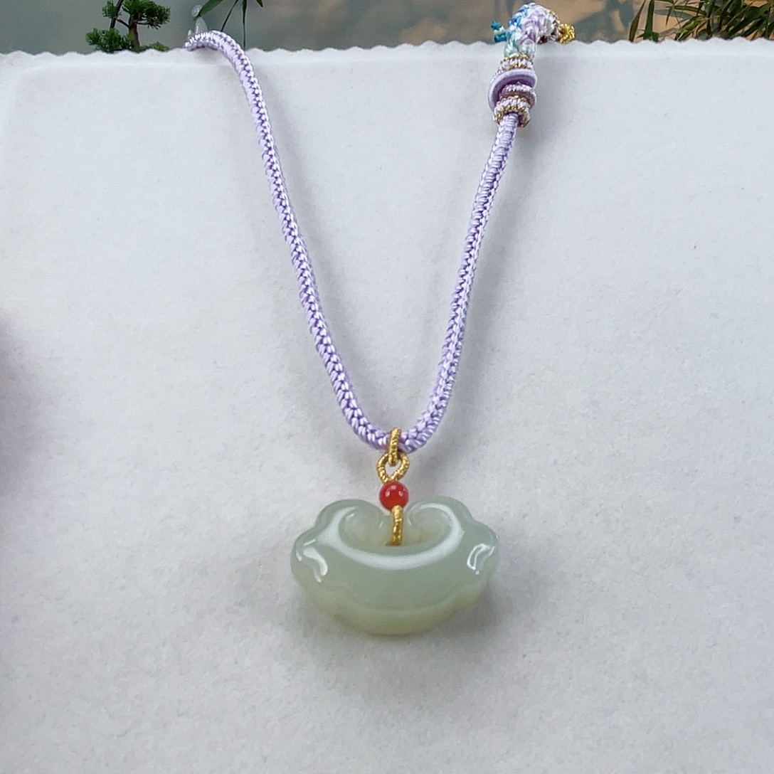 和田玉颈饰未镶嵌和田玉