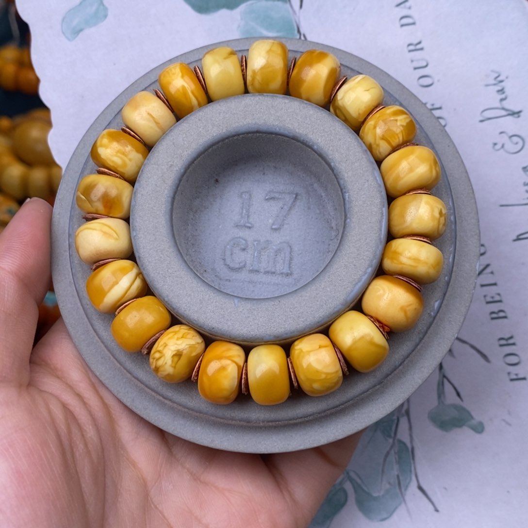 蜜蜡裸石未镶嵌蜜蜡