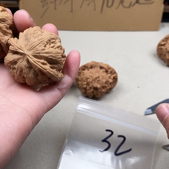 大***欢龙脊菩提吊坠32.32,32.32