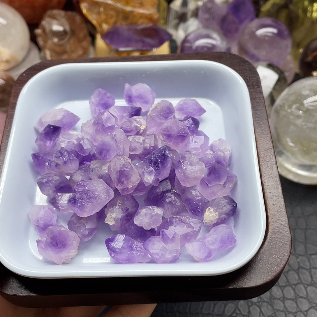 水晶未镶嵌珠宝半成品11紫晶牙碎石一盘