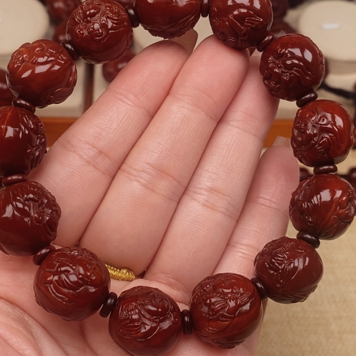 大***！橄榄核吊坠正圆财迷