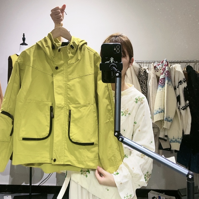 【闪购商品】绿色外套