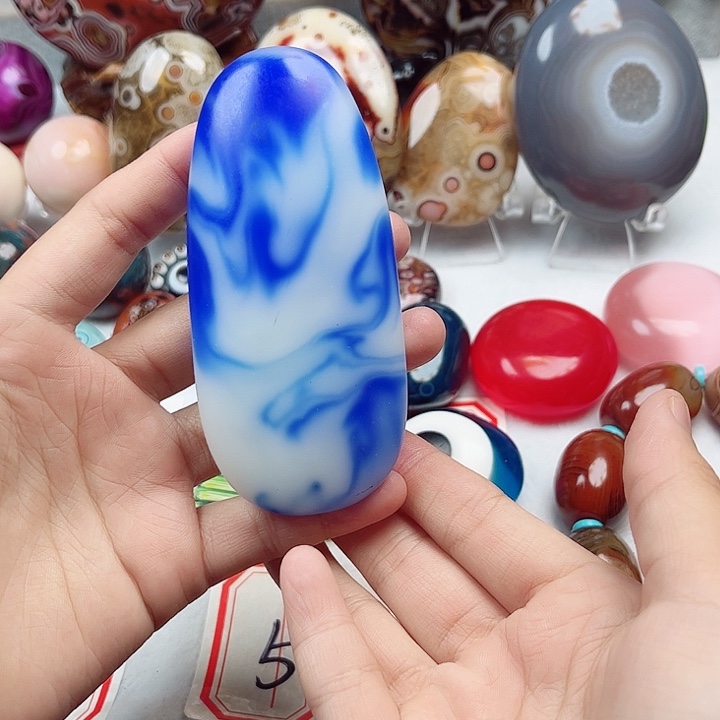 玛瑙/玉髓未镶嵌珠宝奇石