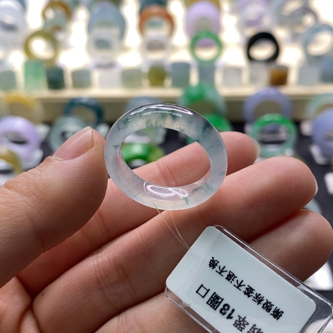 翡翠戒指未镶嵌T***o圈口18