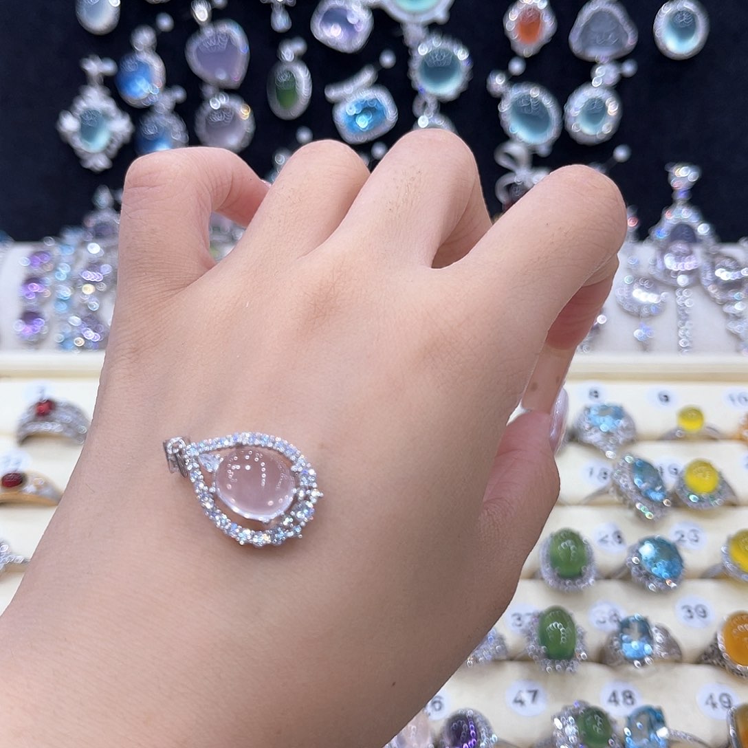 蛇纹石玉银S925镶嵌吊坠一*