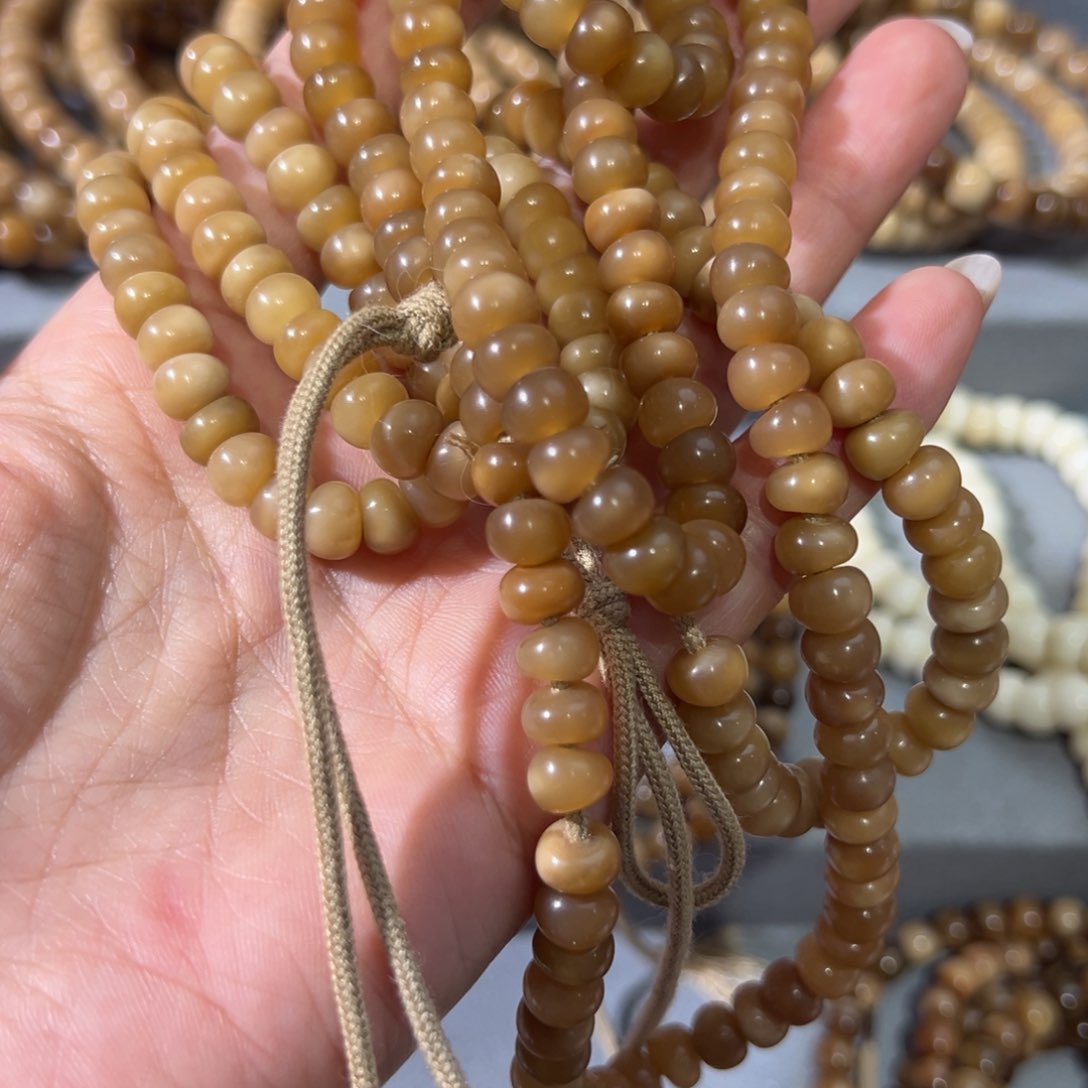 吊坠龙脊菩提玉化料蒜瓣120颗卡7+