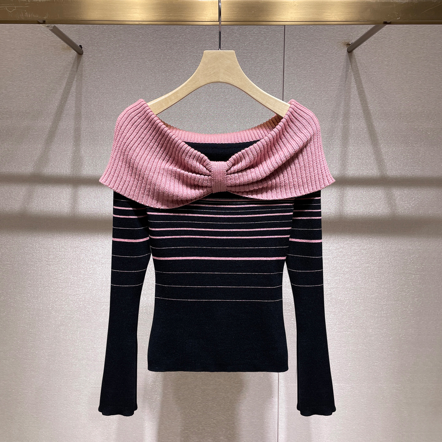 一字肩针织衫上衣2025秋冬款韩系辣妹撞色条纹蝴蝶结修身显瘦毛衣