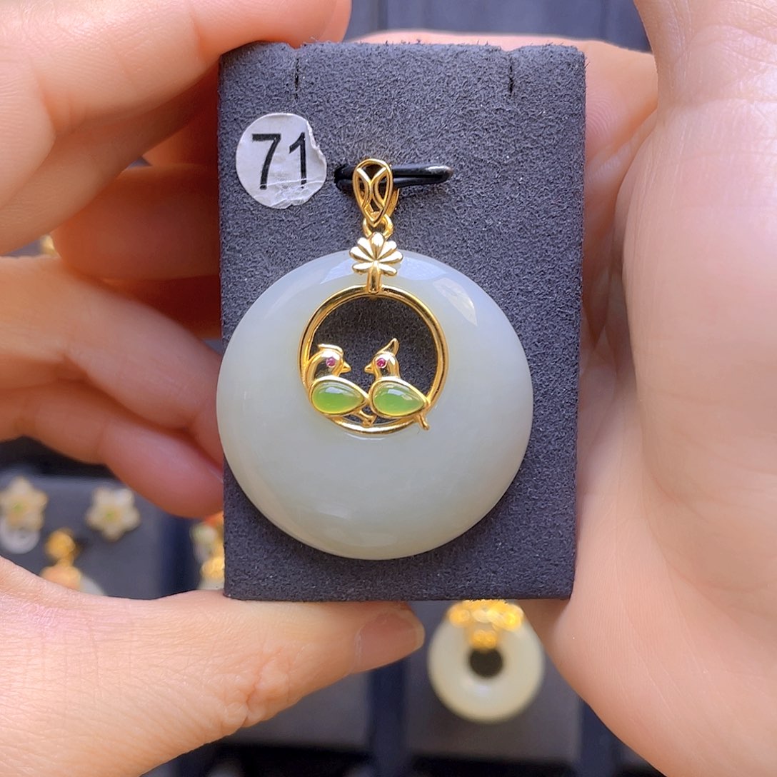 和田玉颈饰银S925镀金镶嵌