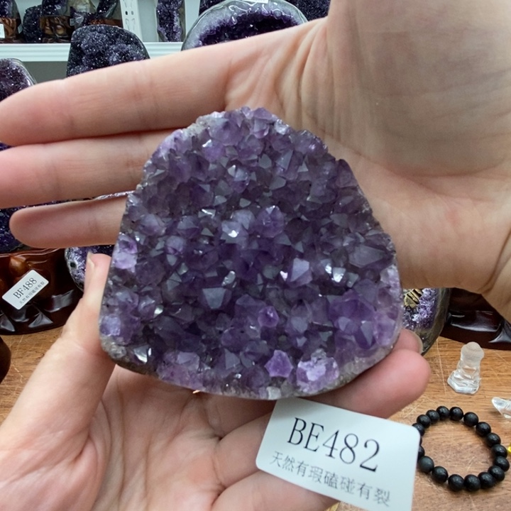 紫晶大型摆件（非配饰）未镶嵌