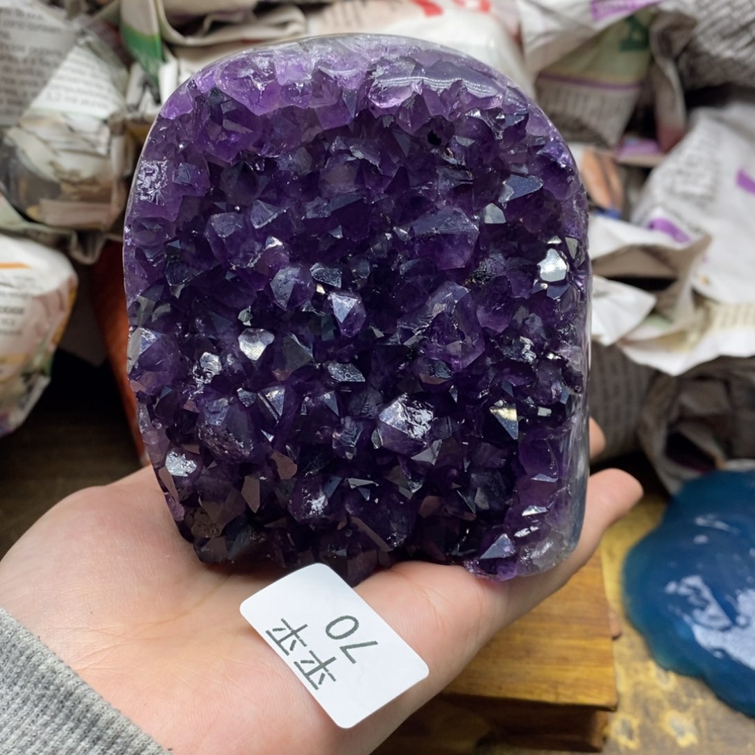 紫晶乌拉圭未镶嵌