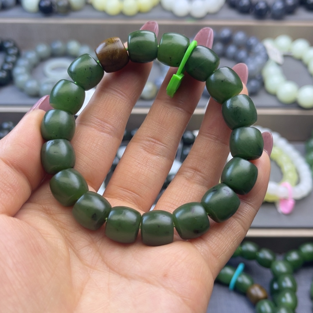 未镶嵌和田玉手链