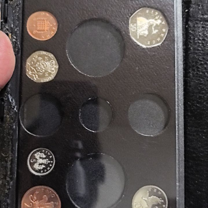 人***岁普通金属币流通品相硬币