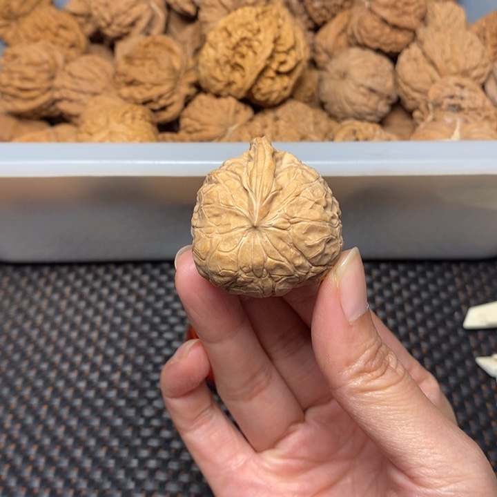 魔***天吊坠文玩核桃文玩核桃异形单只
