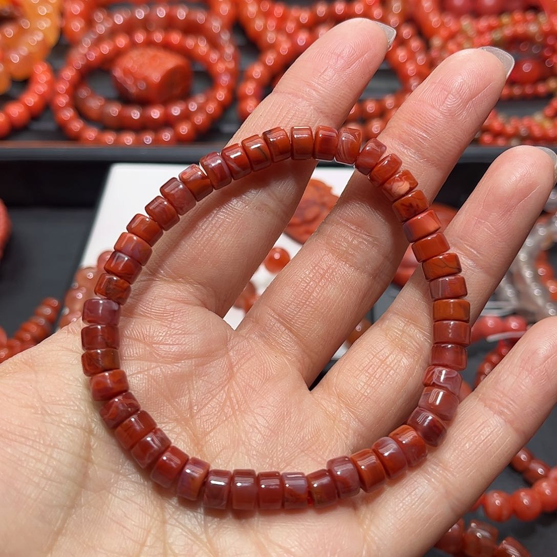 南红玛瑙手链未镶嵌