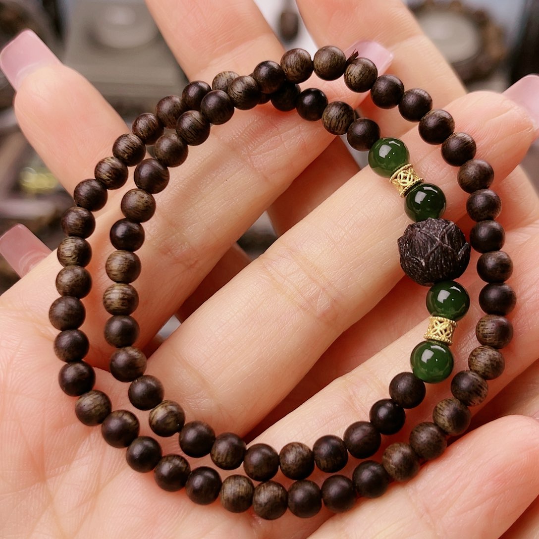 沉香手串越南芽庄老白棋玉化老料0.5圆珠双圈