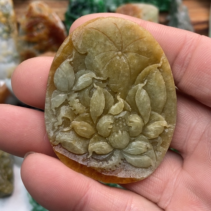 定制翡翠未镶嵌翡翠