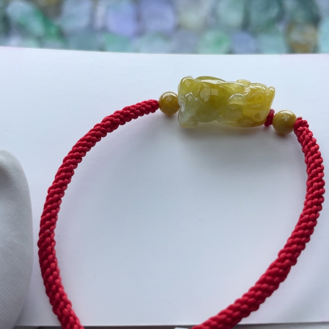 翡翠颈饰未镶嵌貔貅