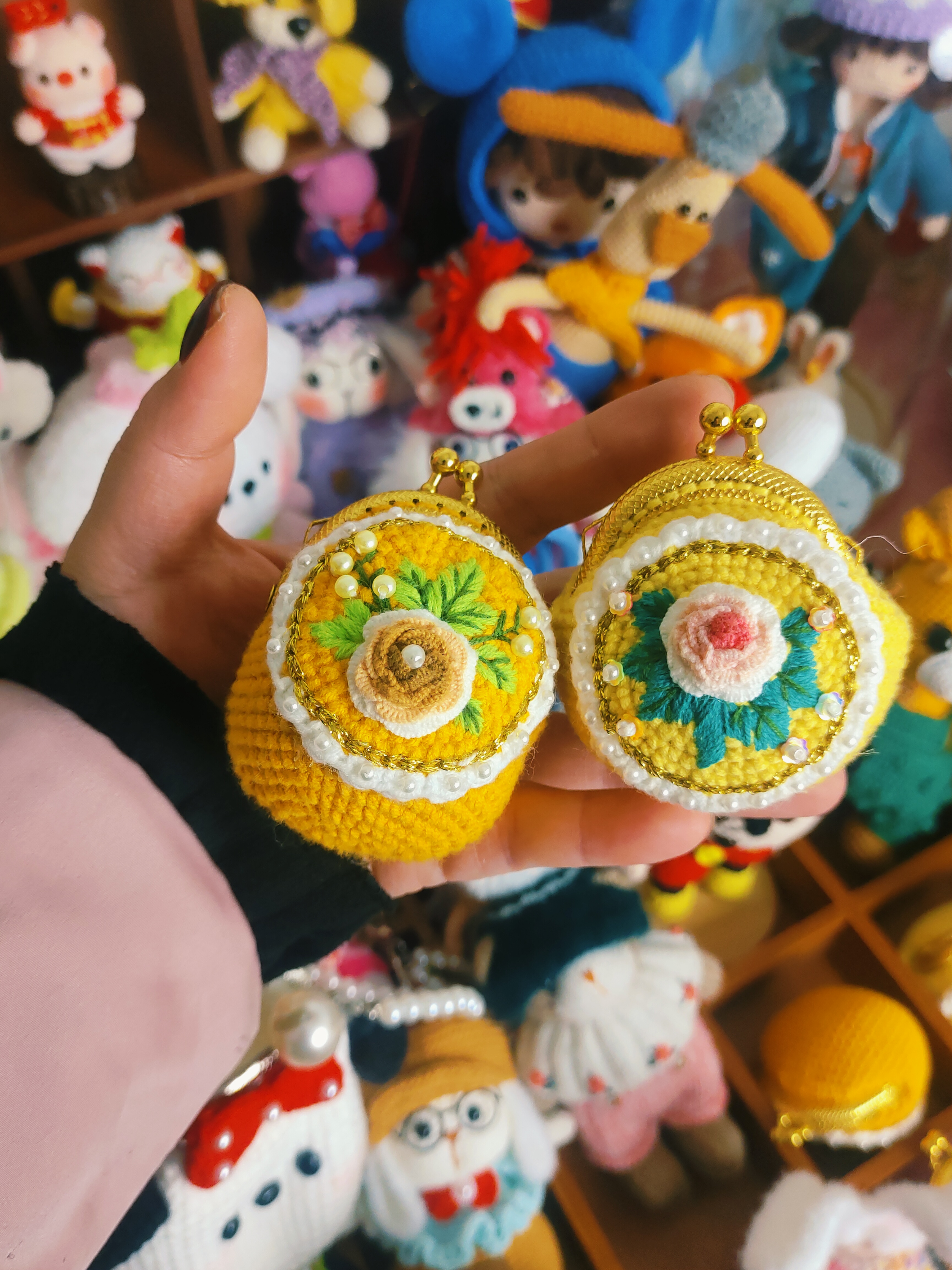 手工钩织口金包包重工刺绣