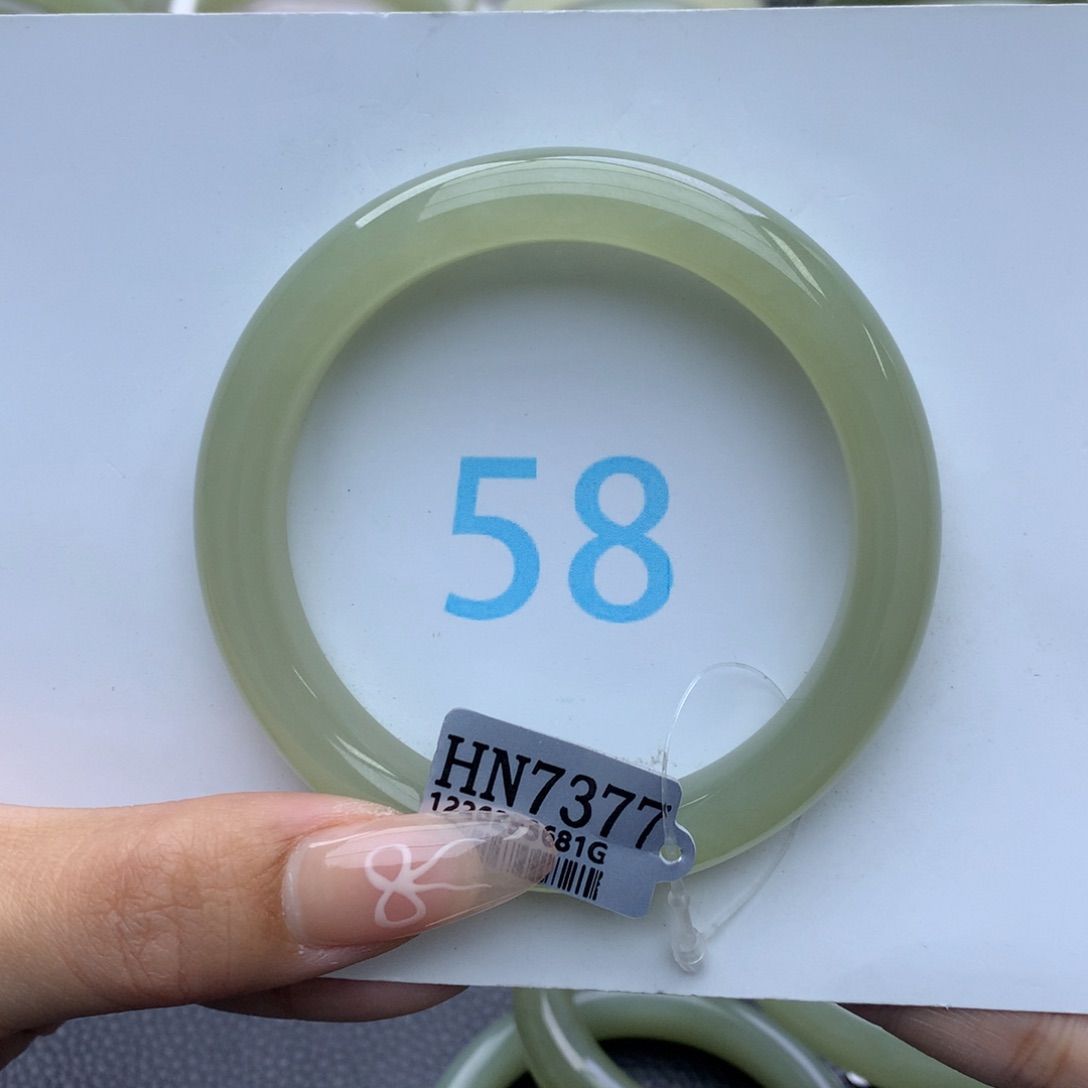 和田玉手镯未镶嵌-**s