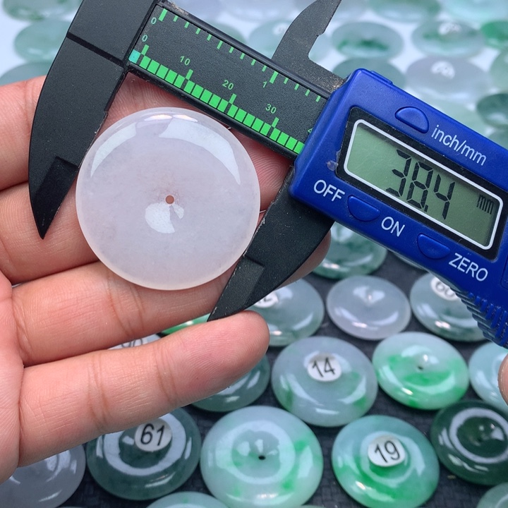 翡翠颈饰未镶嵌缅甸天然A货翡翠