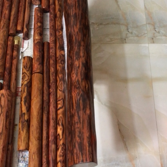 君***坛海南黄花梨一个大横财