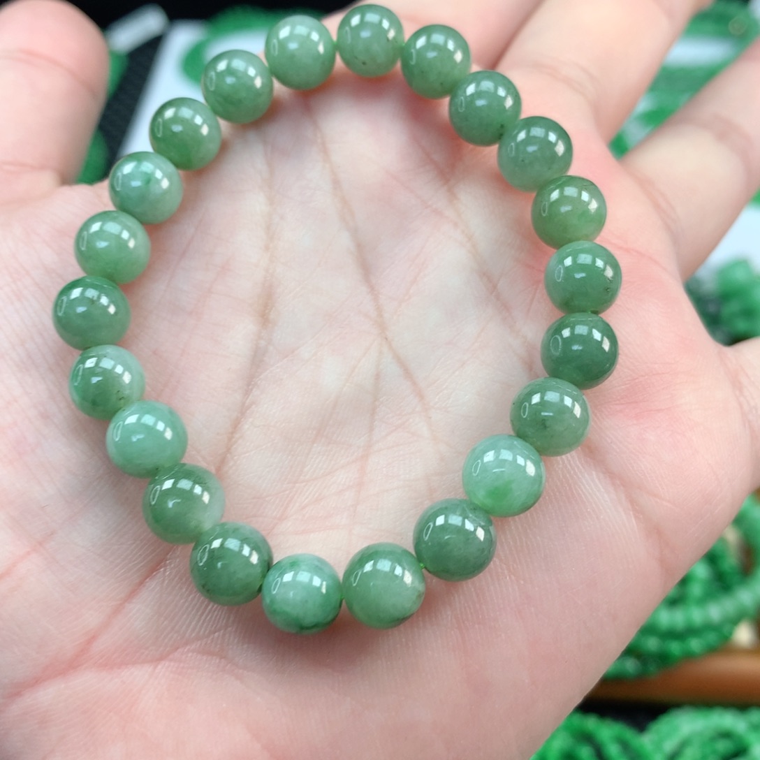 翡翠手链未镶嵌翡翠