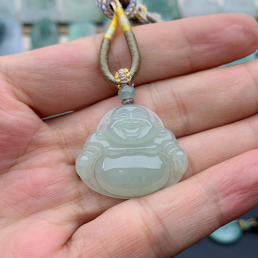 翡翠未镶嵌颈饰佛公