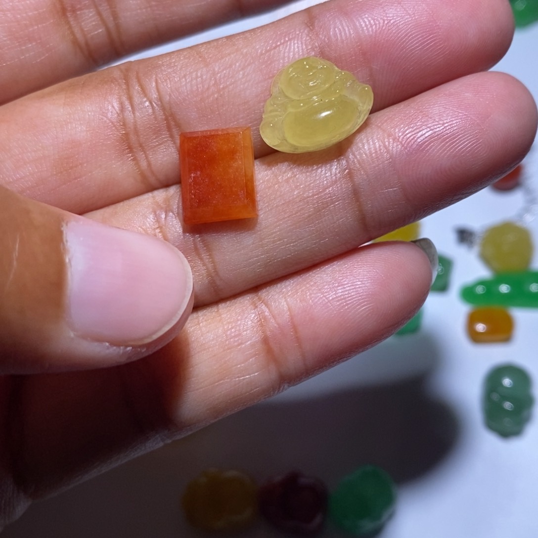 颈饰未镶嵌翡翠奶**桂