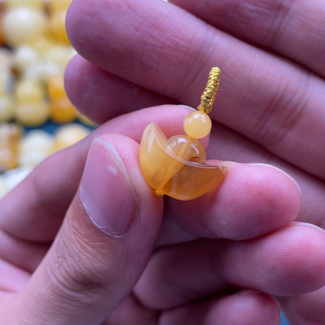 琥珀未镶嵌裸石蜜蜡