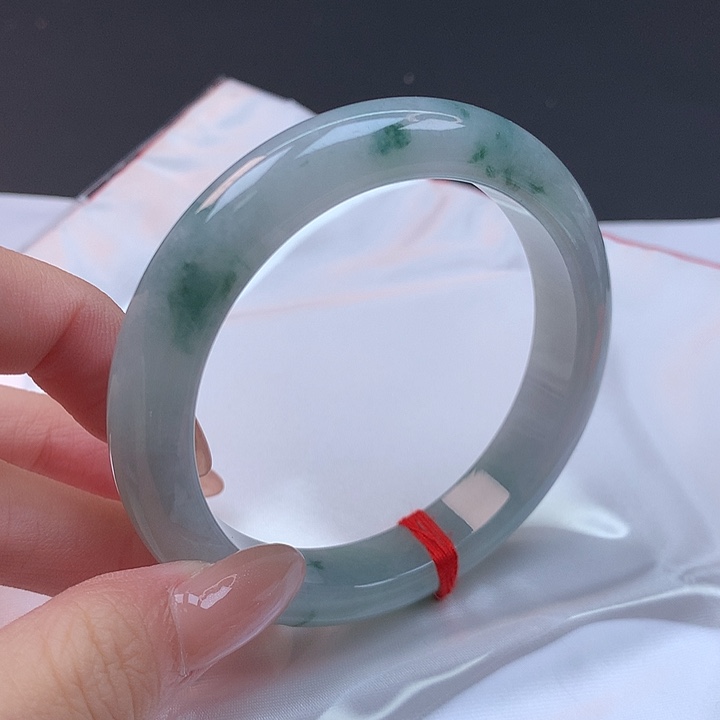 翡翠未镶嵌手镯57