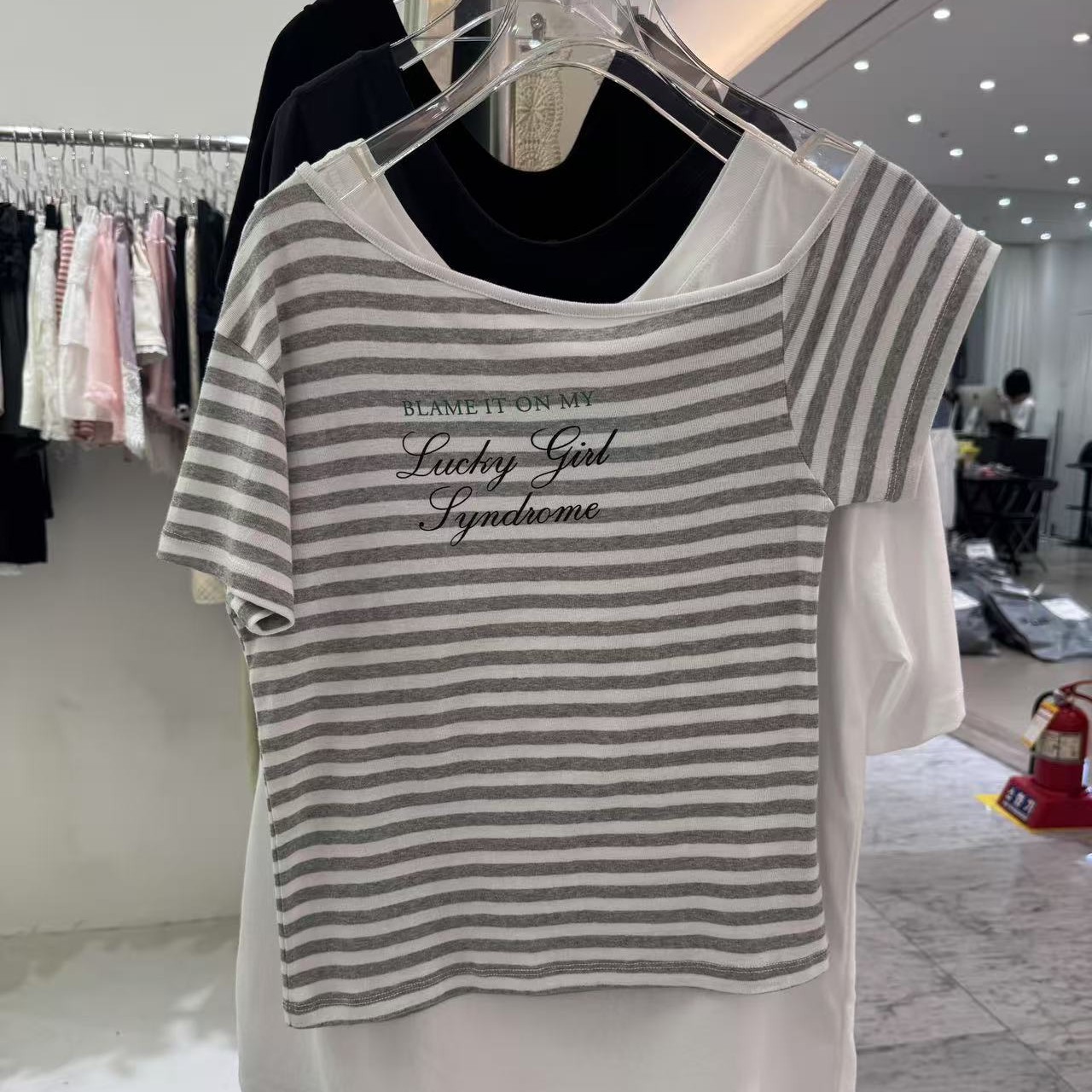 T恤刺绣短袖NO退换P-515-1拼接辣妹风宽松条纹休闲背心抗皱常规