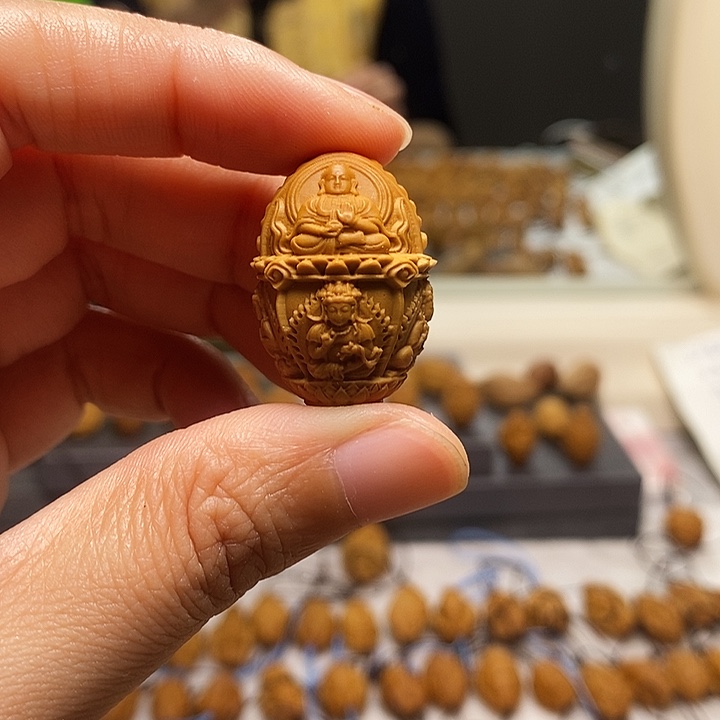 橄榄核吊坠橄榄核雕刻