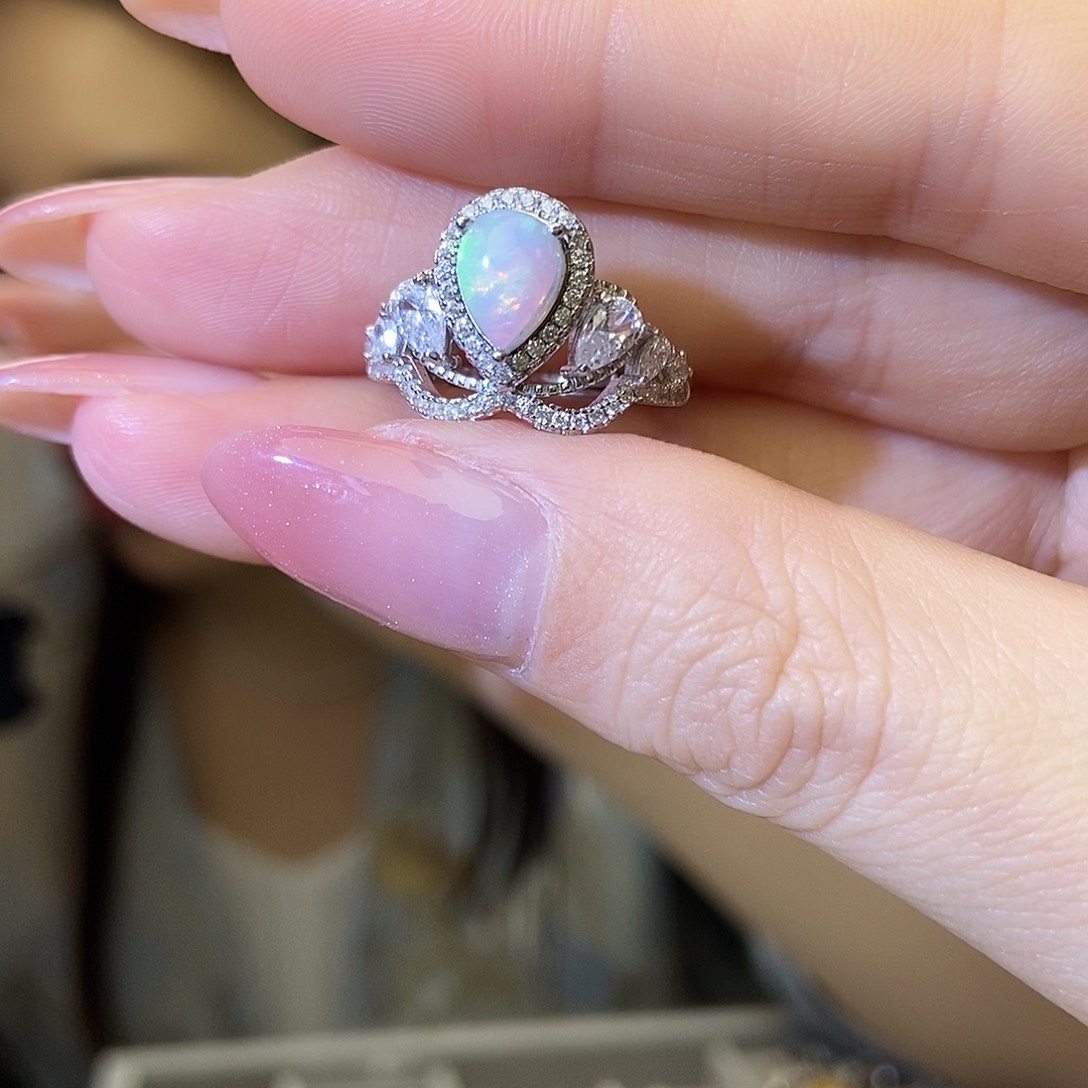 欧泊戒指，银S925镶嵌