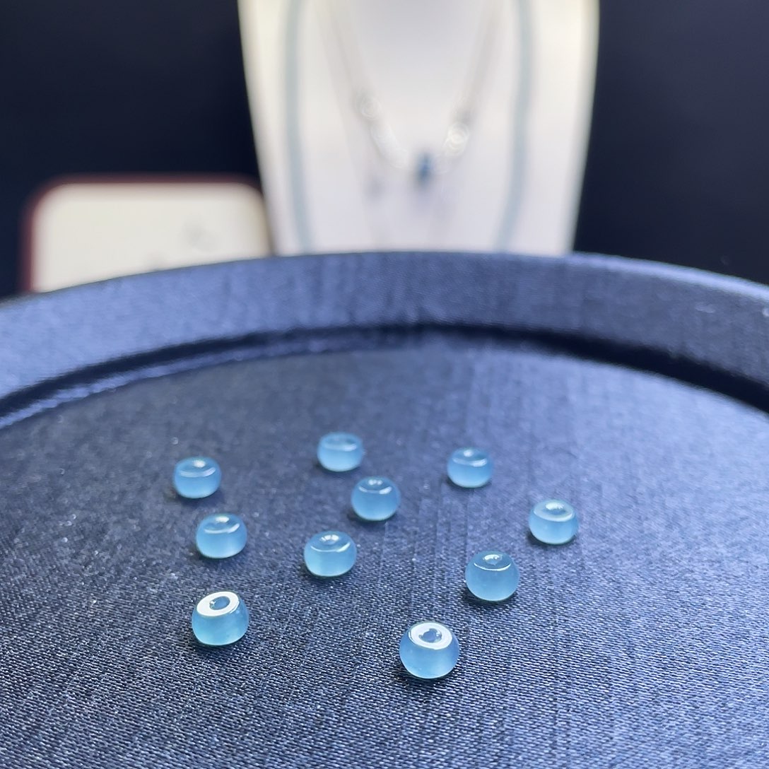 翡翠散珠卡5+鼓珠10颗